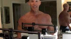 How to weigh yourself accurately to track muscle gain and fat loss