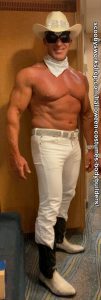 halloween-costume-bodybuilder-lone-ranger-2020